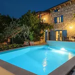 Faszinierende Mit Sauna, Meerblick, Dampfbad, Privatpool, Bbq * Poreč